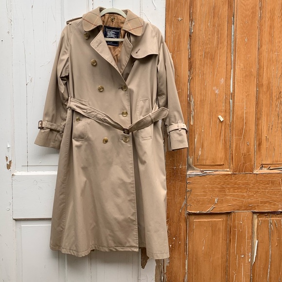 Burberrys London trench coat w/lining 6 Petite
